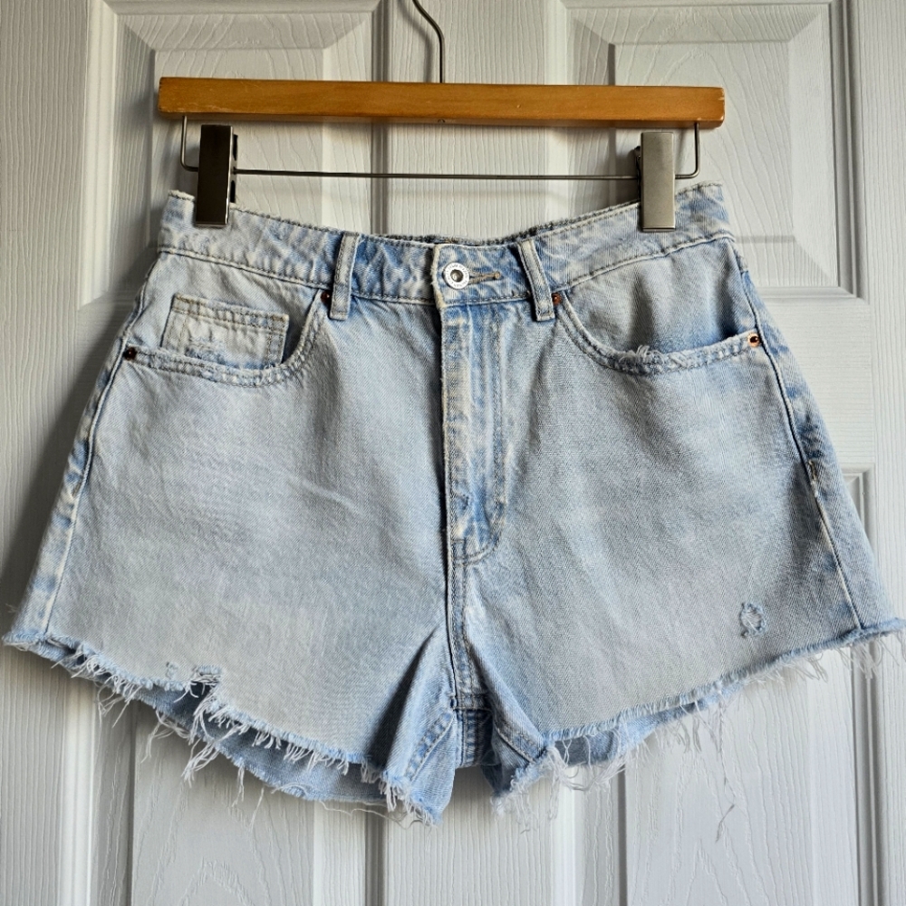 🍋 VERO MODA Cheeky Denin Short Shorts